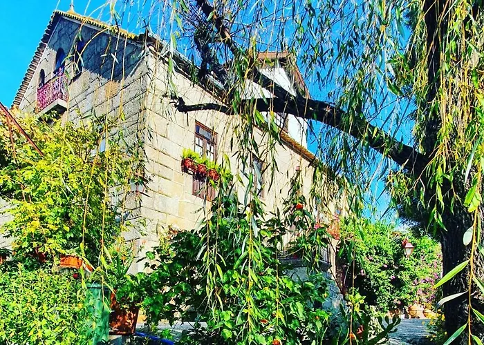 Casa Do Fundo - Sustainable & Ecotourism *