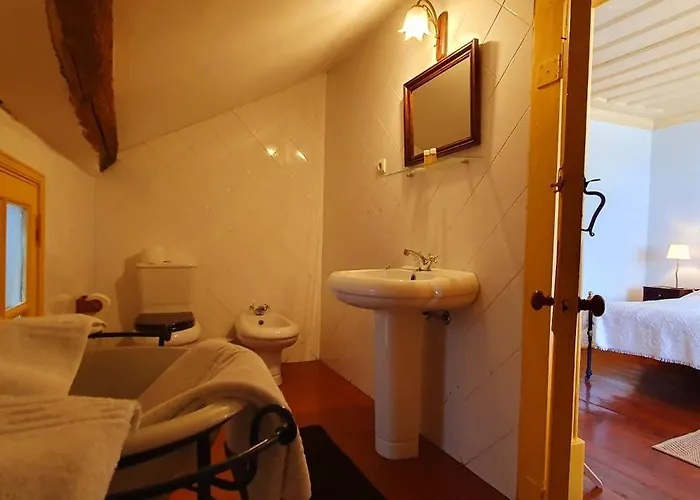 Casa Do Fundo - Sustainable & Ecotourism